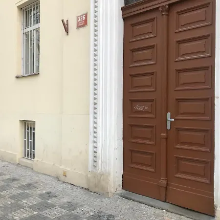 Karlin Place Apartment